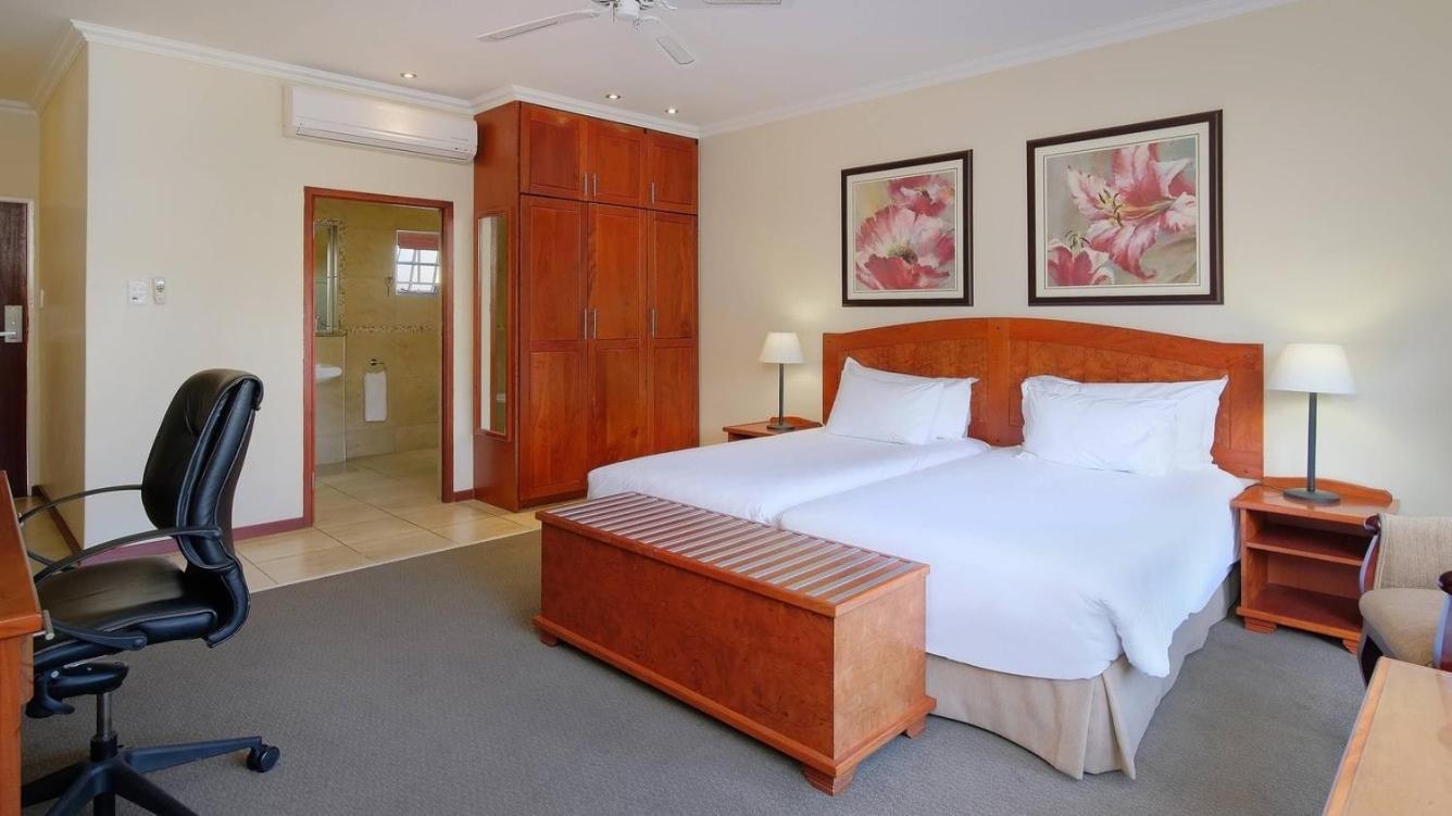 Protea Hotel By Marriott Polokwane Ranch Resort Exterior foto