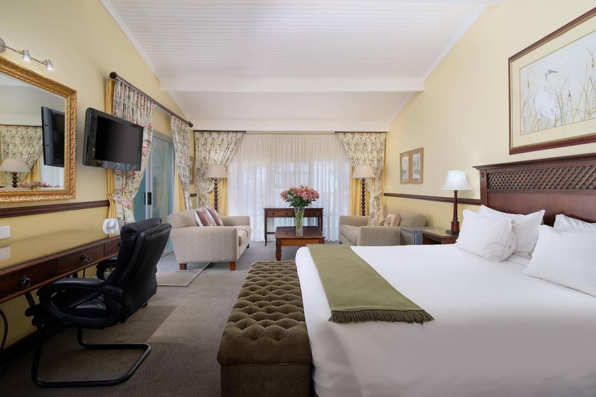 Protea Hotel By Marriott Polokwane Ranch Resort Exterior foto