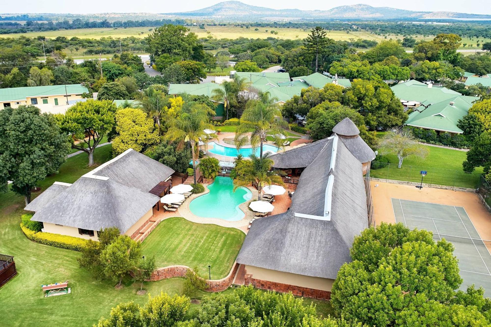 Protea Hotel By Marriott Polokwane Ranch Resort Exterior foto